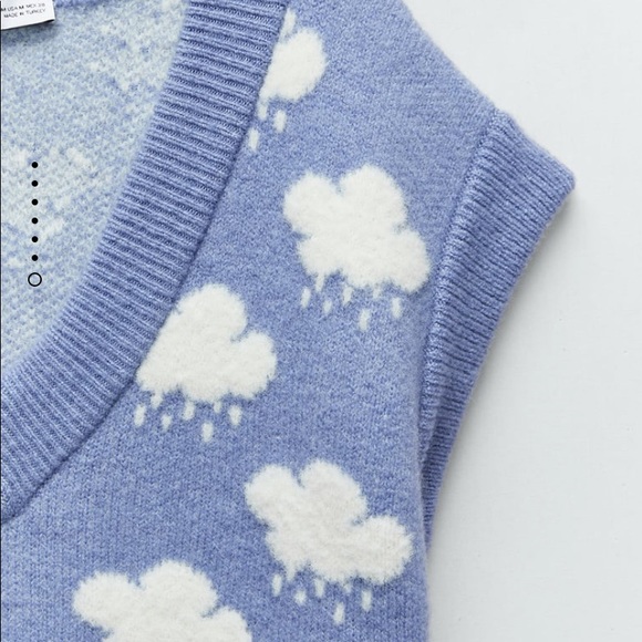 Zara Jacquard Knit Vest Cloud Sweater 